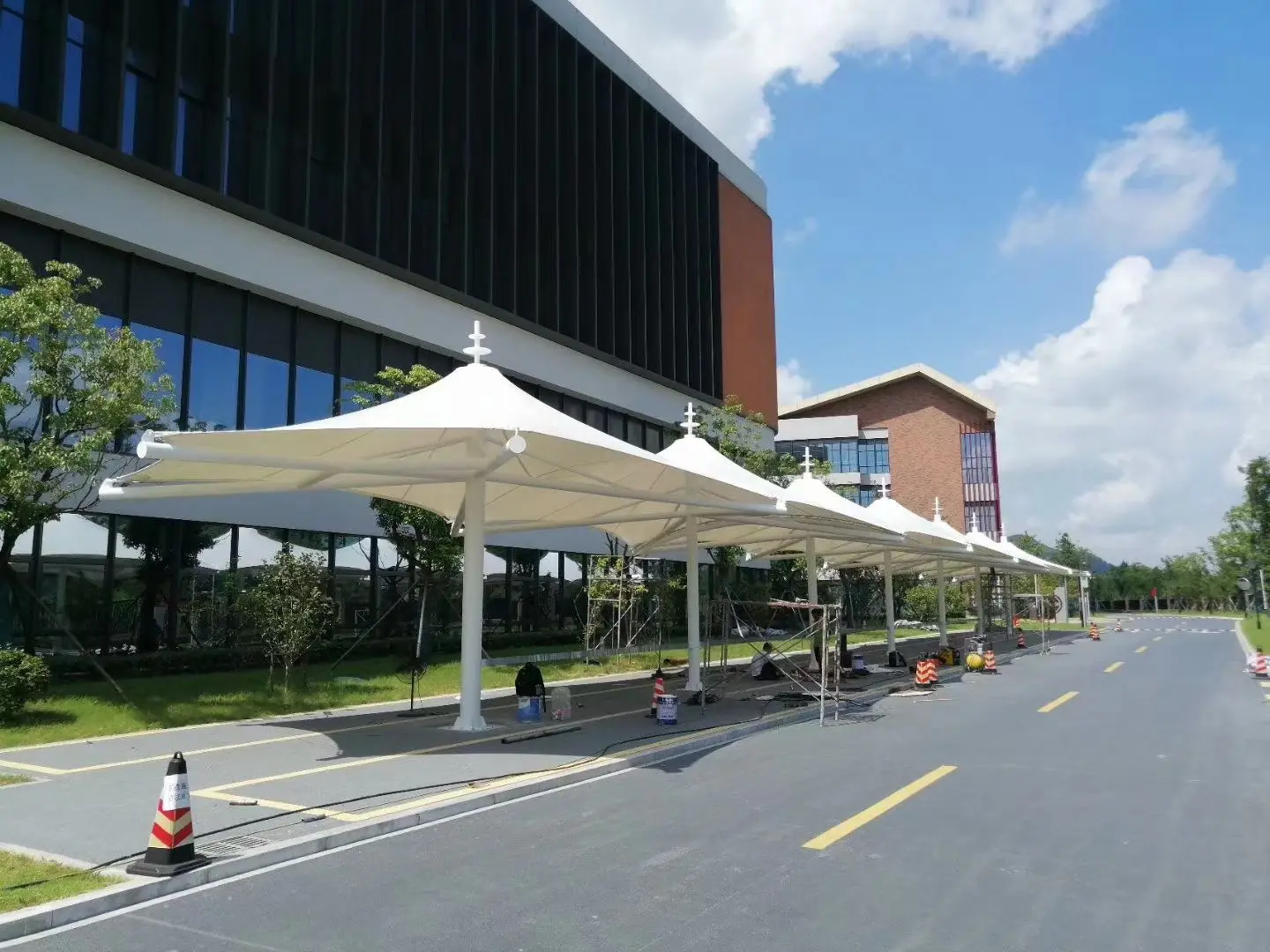 贵州罗甸园区 / 小区膜结构棚采购避坑指南：本地气候下选材看这 3 点